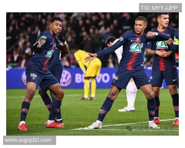 巴黎圣日耳曼主场战平里昂，领先优势缩小至1分