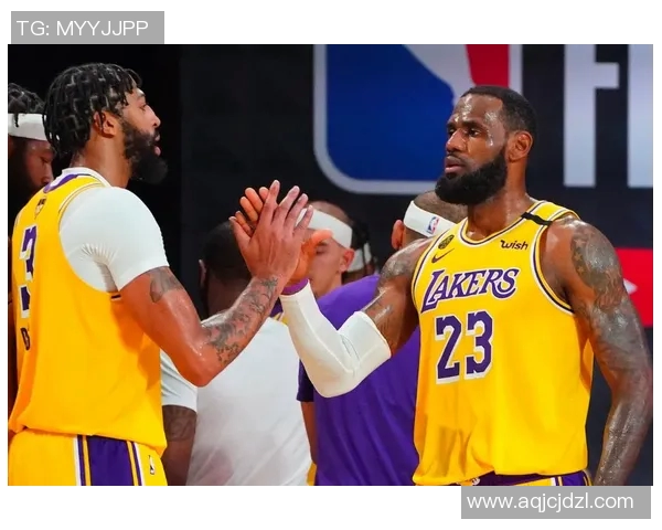 湖人胜鹈鹕，詹姆斯表现抢眼：全面解析赛场背后的胜利秘诀